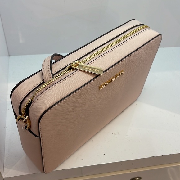 Michael Kors Jet Set Item Large East West Zip Crossbody Leather Powder Blush - Picture 12 of 16